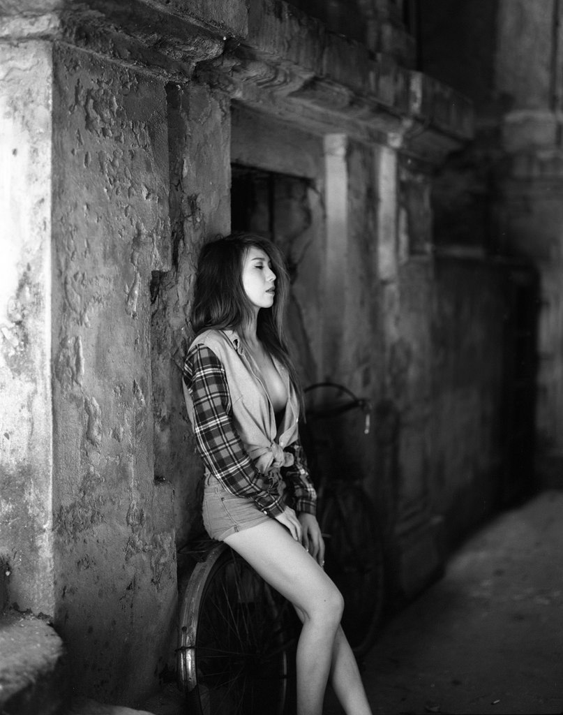 母亲和姐姐妹妹的娇声